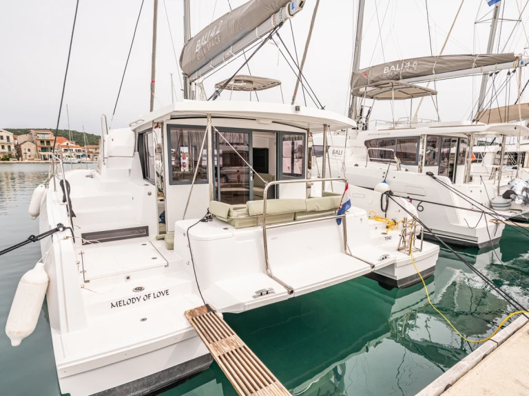 Location bateau Bali Bali 4.2 à Pirovac sur Samboat