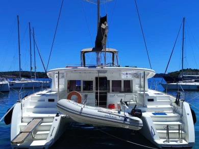 Yacht hire Perigiali cheap Lagoon 450 F