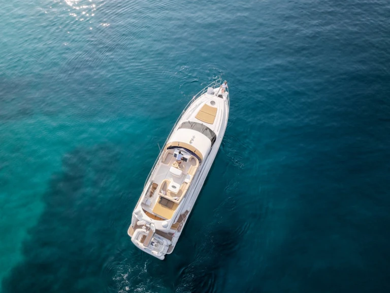 Yacht à louer à Sibenik au meilleur prix