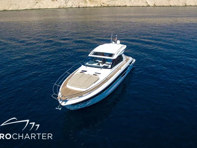 Yacht à louer à Punat au meilleur prix
