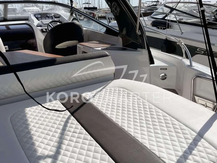 Louer Bateau à moteur avec ou sans skipper Bavaria à Punat