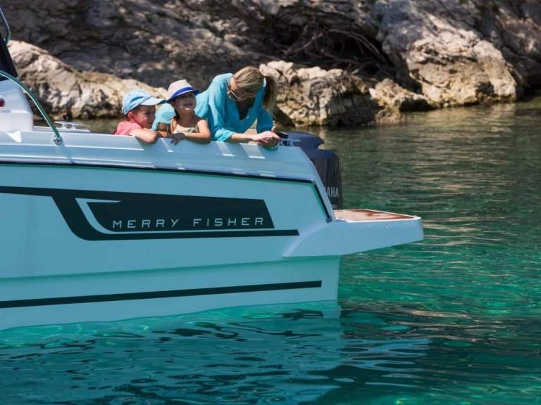 Louer Bateau à moteur avec ou sans skipper Jeanneau à Punat