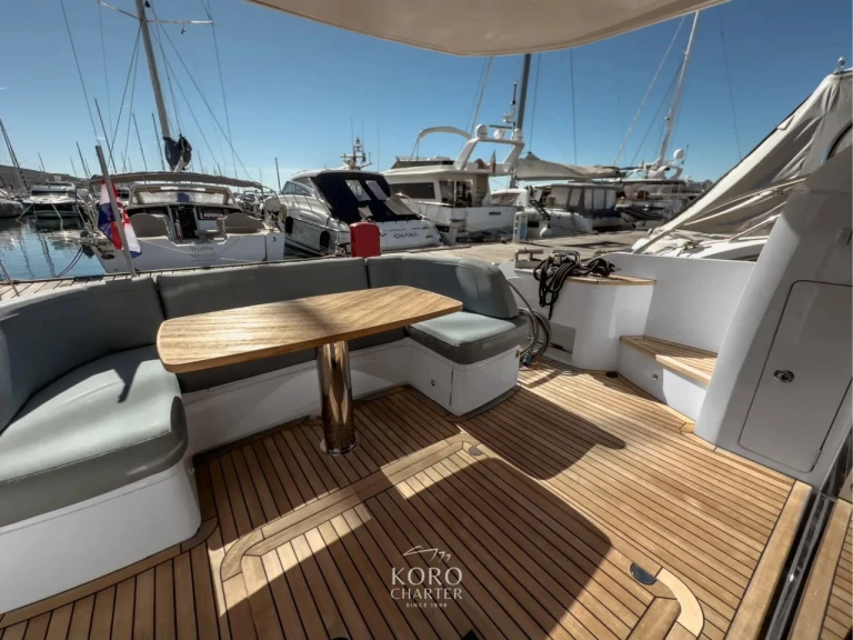 Louer Yacht avec ou sans skipper Princess à Punat