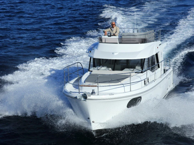 Location Yacht Bénéteau avec permis