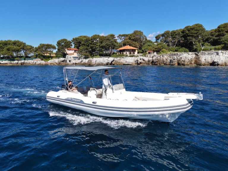 Louez un Capelli Tempest 775 à Cannes