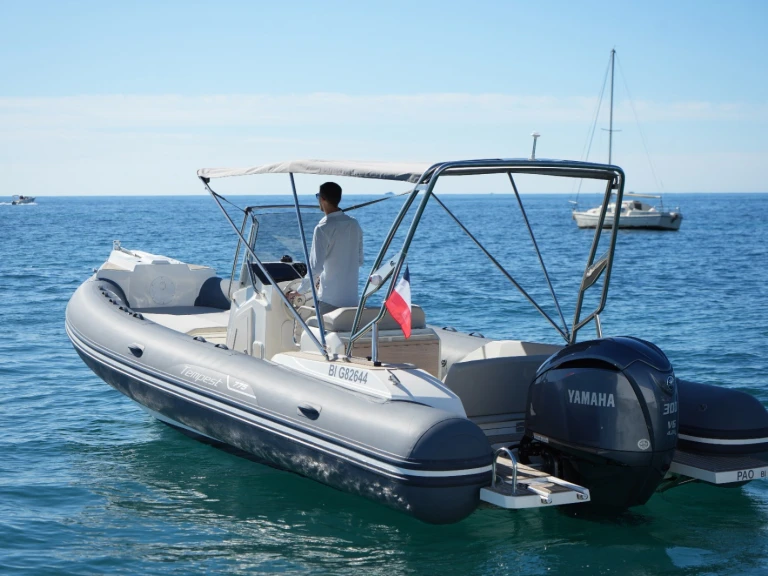 Capelli Tempest 775 a louer à Golfe-Juan