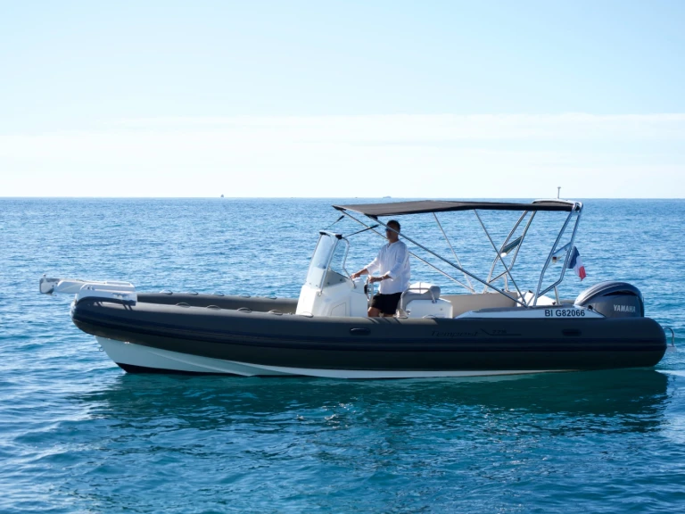 Louez un Capelli Tempest 775 à Golfe-Juan