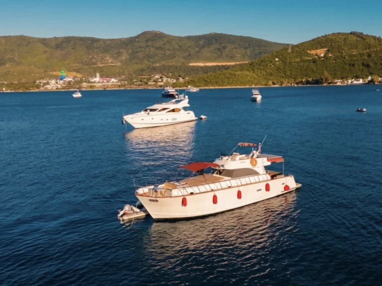 Bateau à moteur à louer à Bodrum au meilleur prix