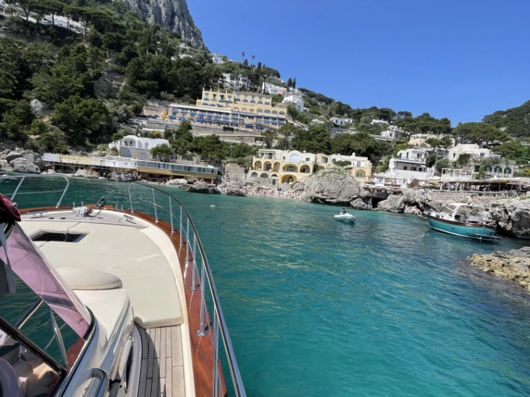 Location à Capri - Fratelli Aprea Sorrento 32 Semi Cabinato sur SamBoat