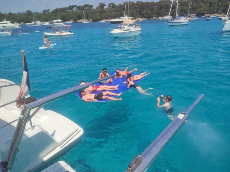 Location bateau Lagoon Lagoon 40 à Cannes sur Samboat