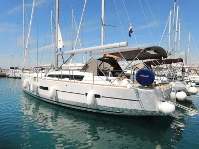 Velero para alquilar Biograd na Moru al mejor precio
