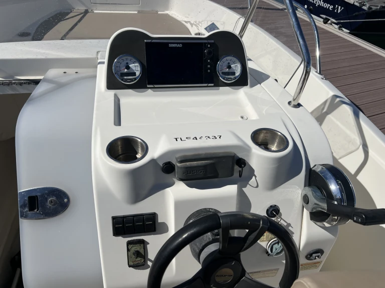 Location bateau Quicksilver Activ 675 Open Sport à Cannes sur Samboat