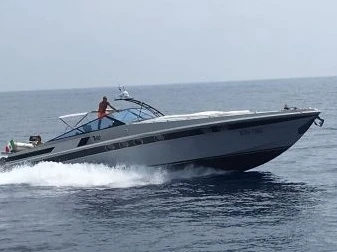 Barca a motore a noleggio a Porto Rotondo al miglior prezzo