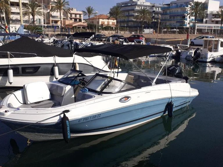 Location Bateau à moteur à Club Náutico can Pastilla - Bayliner VR6 OB