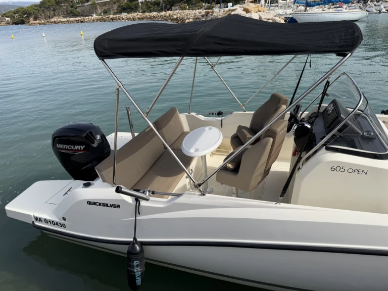 Location bateau Quicksilver Activ 605 Open à La Madrague sur Samboat