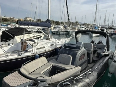 Hire RIB with or without skipper Zodiac Cogolin
