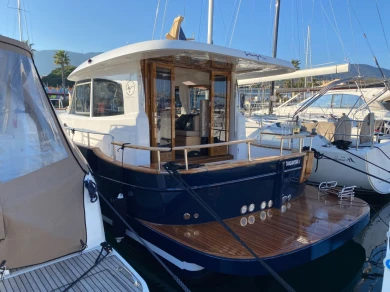 Hire Motorboat with or without skipper sasga Hyères