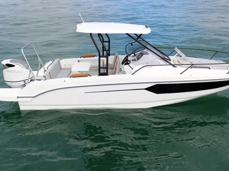 Location à Hyères - Bénéteau Flyer 8 sur SamBoat