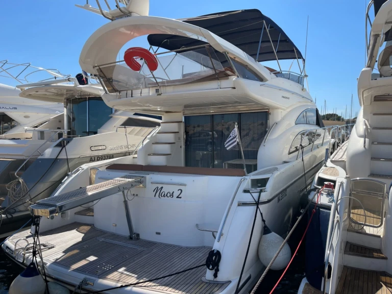 Location bateau Hyères pas cher PRINCESS 57