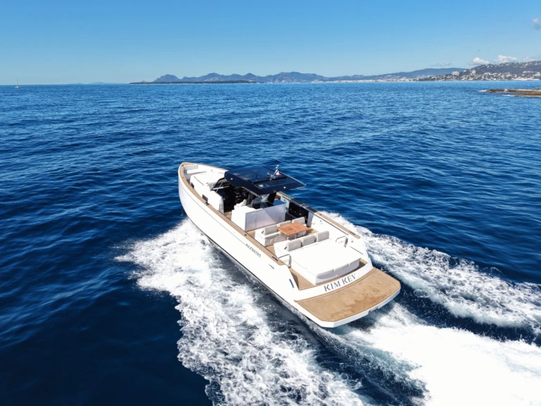 Pardo Yachts Pardo 43 a louer à Golfe-Juan