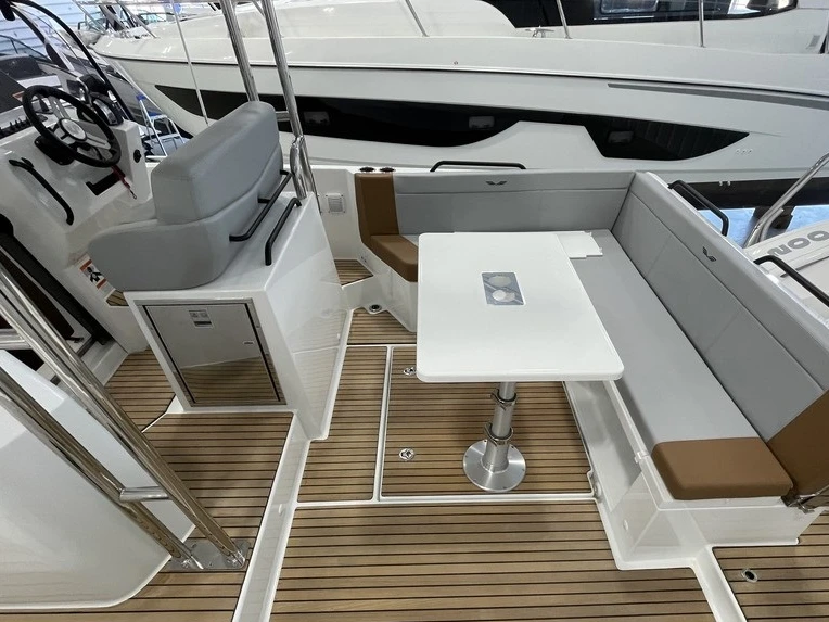 Location bateau Cogolin pas cher Flyer 9