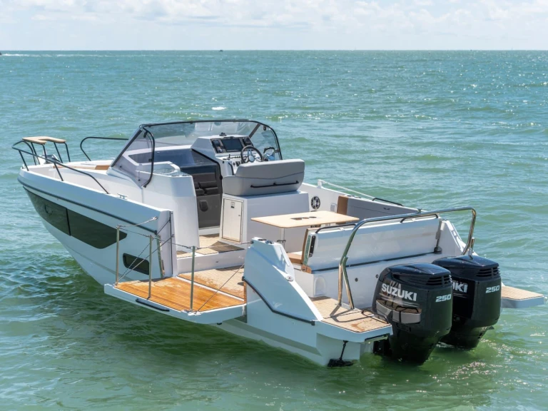 Location Bateau à moteur à Cogolin - Bénéteau Flyer 9