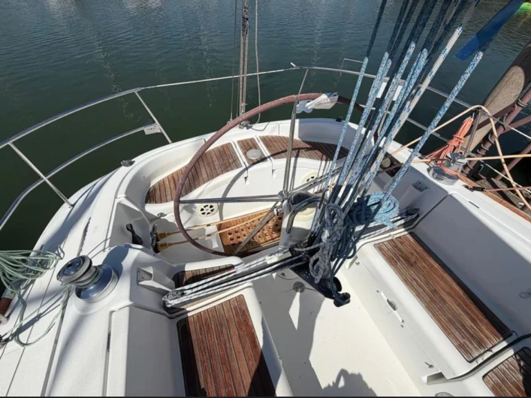 Location bateau Bénéteau First 42 S7 à Le Marin sur Samboat