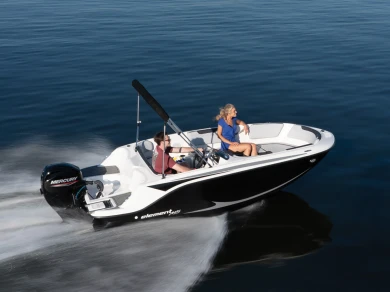 Location Bateau à moteur Bayliner avec permis