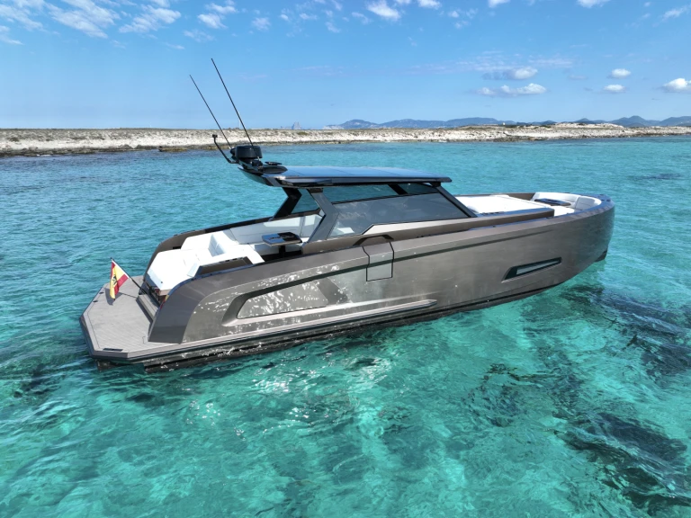 Location Bateau à moteur à Ibiza (Ville) - Vanquish VQ 45