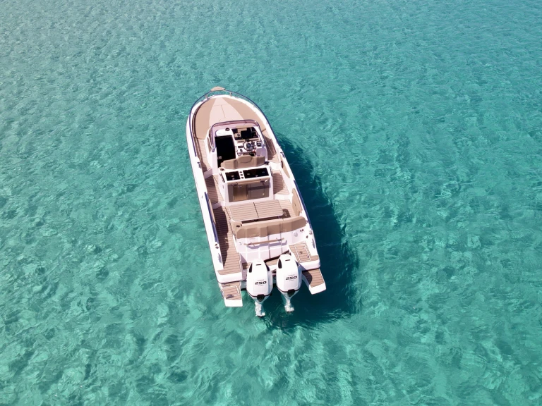 Location Bateau à moteur à Ibiza (Ville) - Ranieri 330 LX