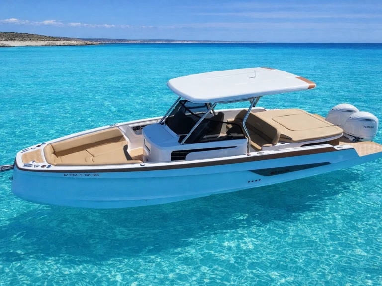 Bateau à moteur à louer à Ibiza (Ville) au meilleur prix