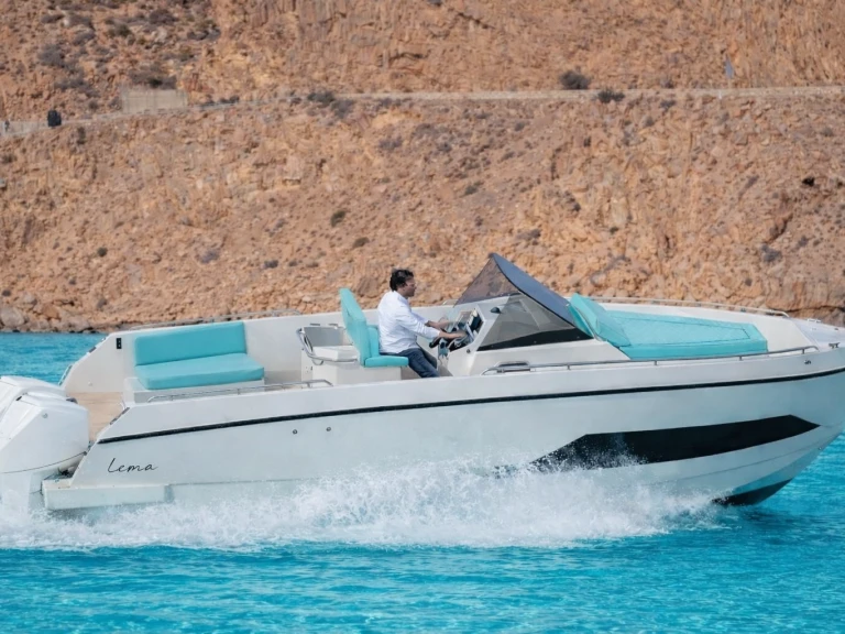 Location Bateau à moteur Lema Kalon avec permis