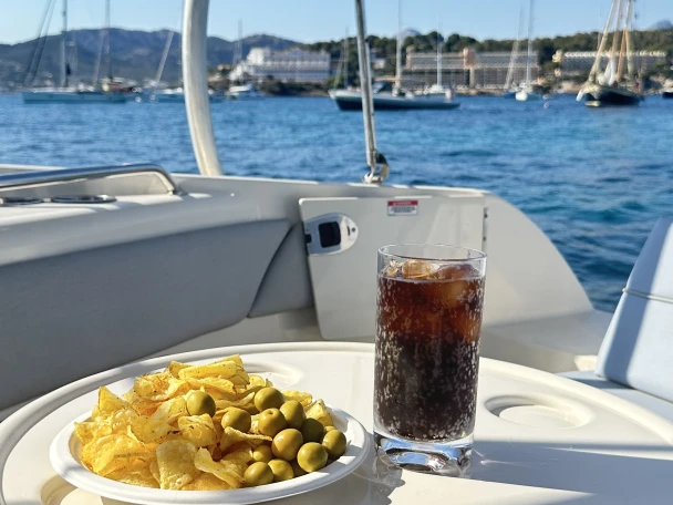 Location à Santa Ponsa - Sea Ray Sea Ray 240 Sundeck sur SamBoat