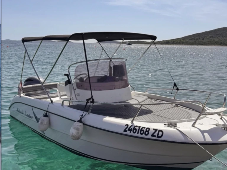 Louer Bateau à moteur avec ou sans skipper Fisher à Zadar