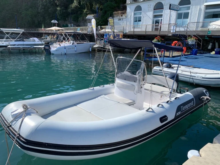 Location bateau Capelli Tempest 505 à Sestri Levante sur Samboat