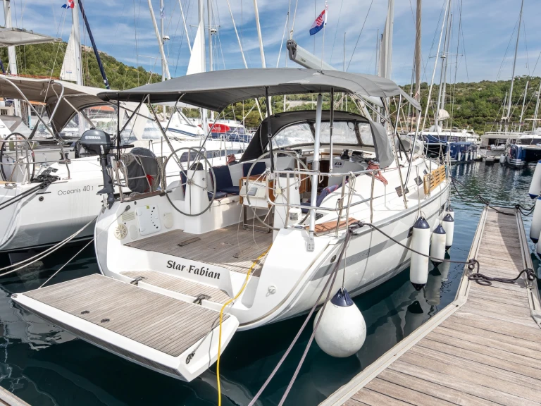 Louez un Bavaria Cruiser 40 à Primošten