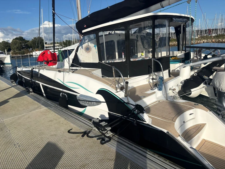 Location Catamaran à La Rochelle - Fountaine Pajot Lavezzi 40