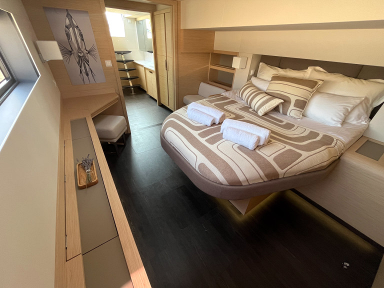 Location Catamaran Fountaine Pajot avec permis