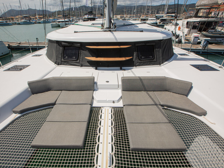 Location bateau Nautitech Nautitech 44 à Néa Péramos sur Samboat