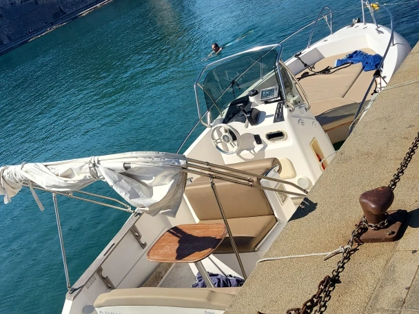 Location bateau Sainte-Marie-la-Mer pas cher Cap 21 Open