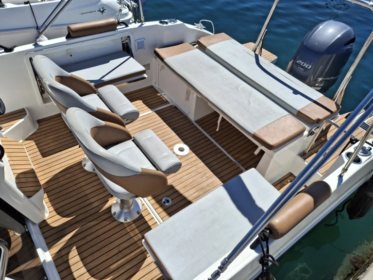 Location bateau Bénéteau Flyer 7 SUNdeck à Marina de Palamós sur Samboat