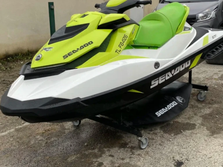 Jet ski à louer à Canet-en-Roussillon au meilleur prix