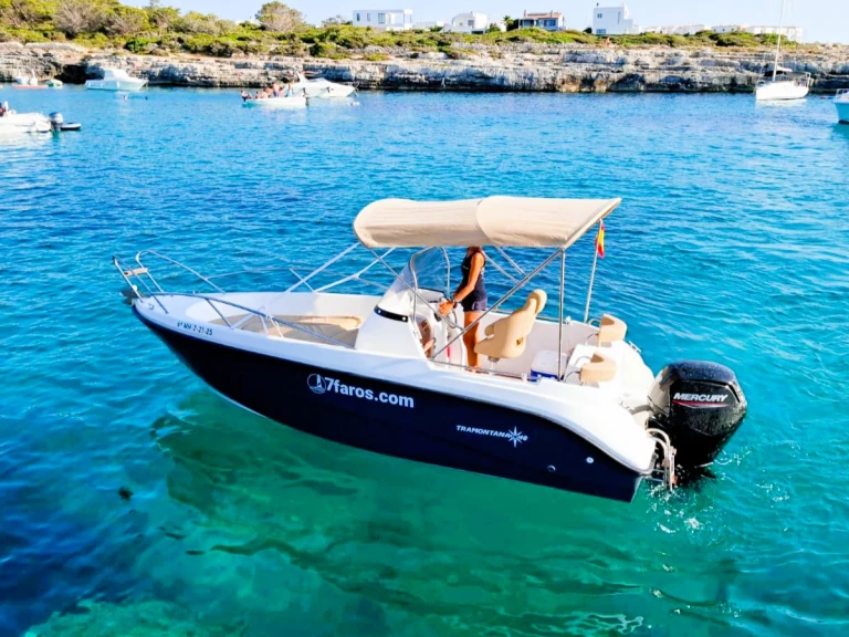 Location Bateau à moteur Saver avec permis