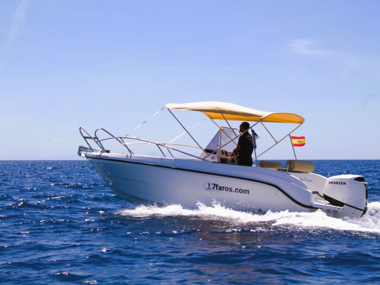 Louer Bateau à moteur avec ou sans skipper Polyester Yacht à Ciutadella de Menorca