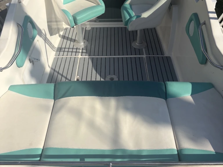 Location bateau Jeanneau Leader 605 à France sur Samboat