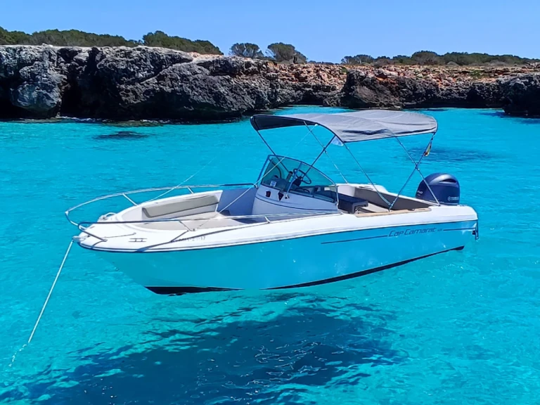 Louez un Jeanneau Cap Camarat 625 à Cala en Bosch