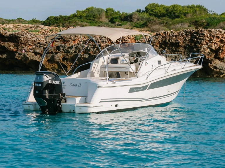 Location bateau Cala en Bosch pas cher Cap Camarat 925 WA