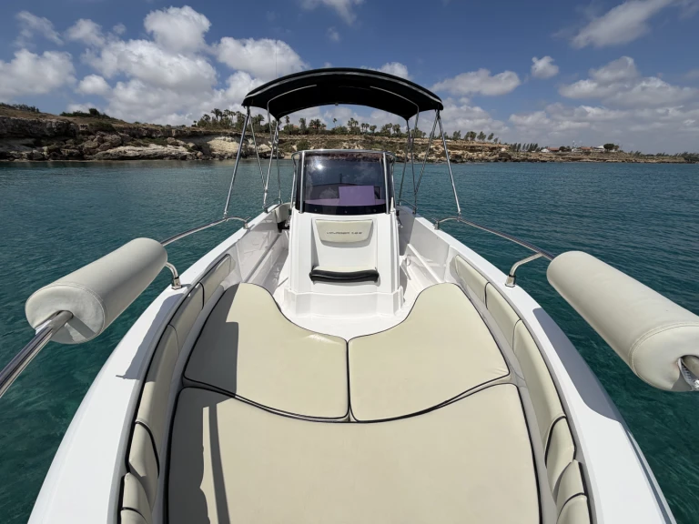 Louez un Ranieri Voyager 19 S à Protaras
