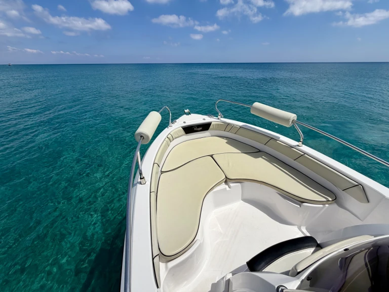 Location bateau Protaras pas cher Voyager 19 S