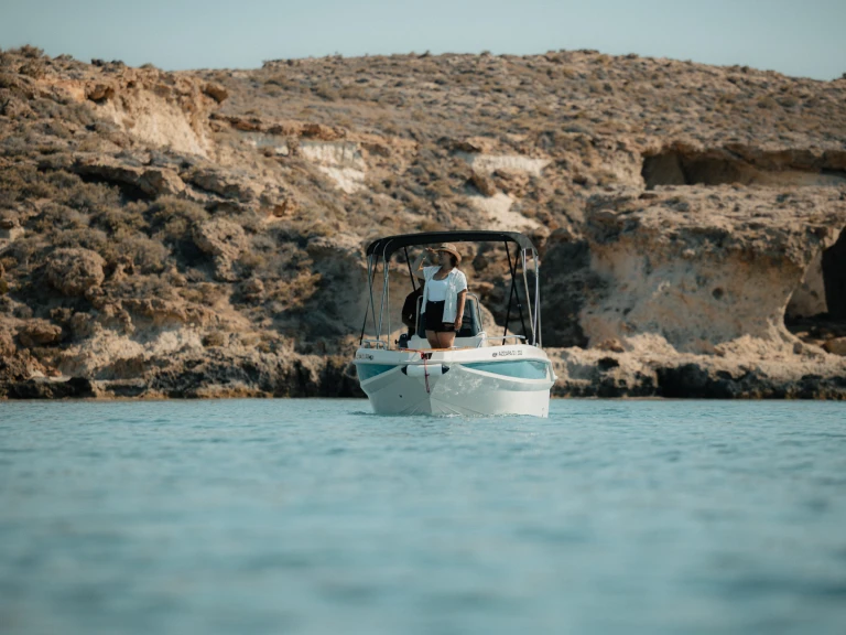 Location à Órmos Makry-Gialoú - Nireus Azzara 49s sur SamBoat